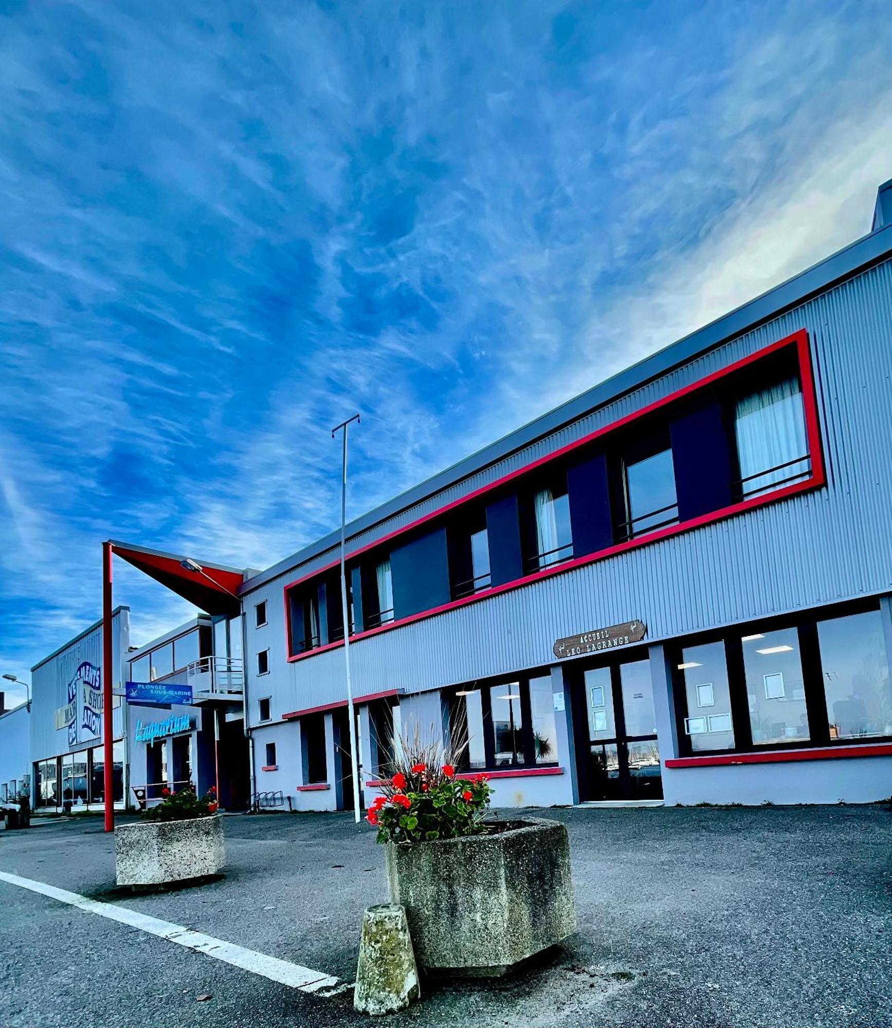 Cllcm - Club Leo Lagrange De Camaret-Sur-Mer Esterno foto